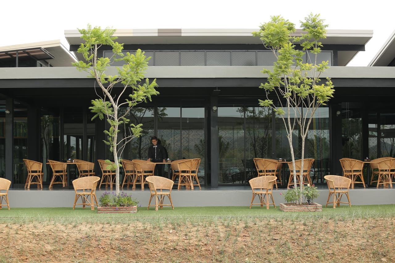 Navela Hotel & Convention Ratchaburi エクステリア 写真