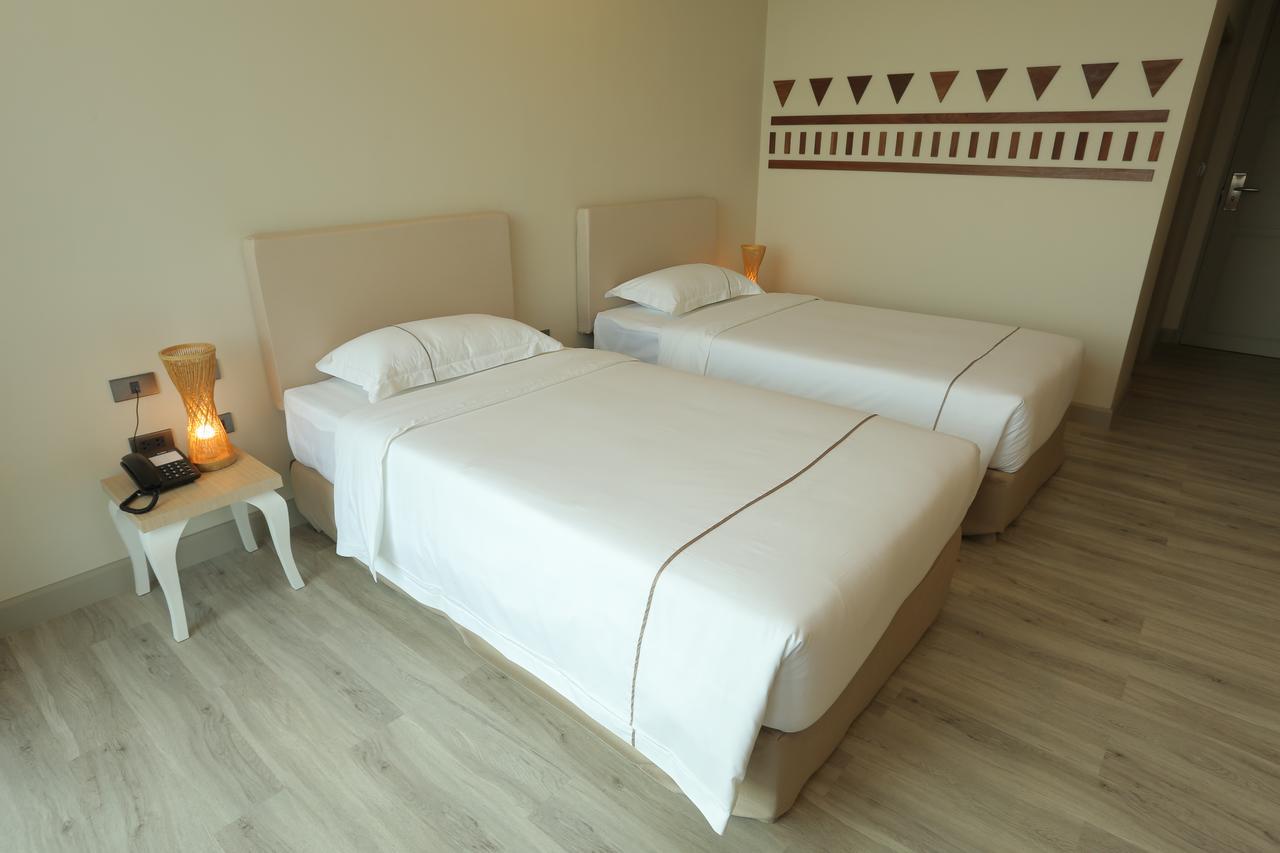 Navela Hotel & Convention Ratchaburi エクステリア 写真