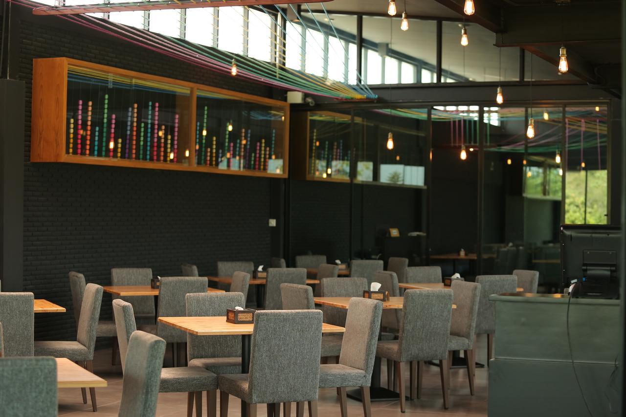 Navela Hotel & Convention Ratchaburi エクステリア 写真