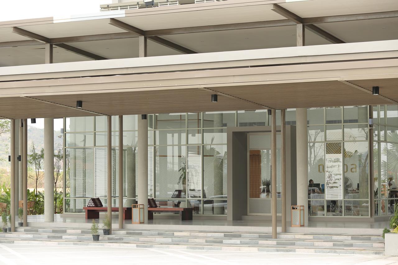 Navela Hotel & Convention Ratchaburi エクステリア 写真